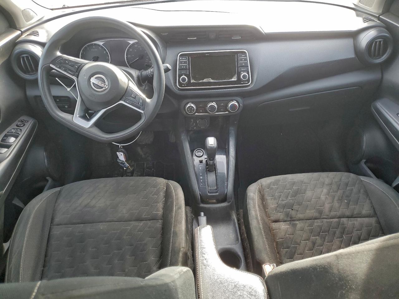 2022 NISSAN KICKS S photo 8