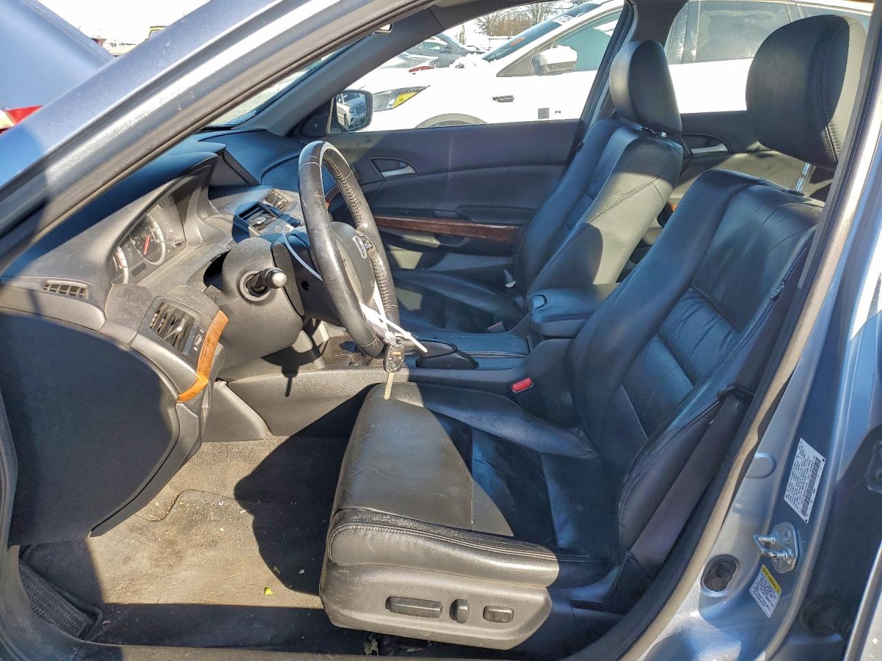 2011 HONDA ACCORD EXL photo 7