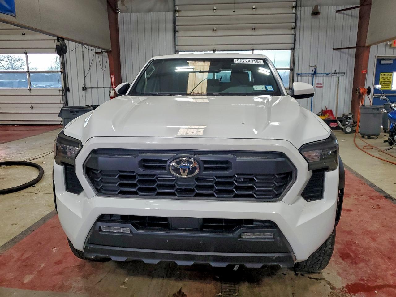 2024 TOYOTA TACOMA DOUBLE CAB photo 5