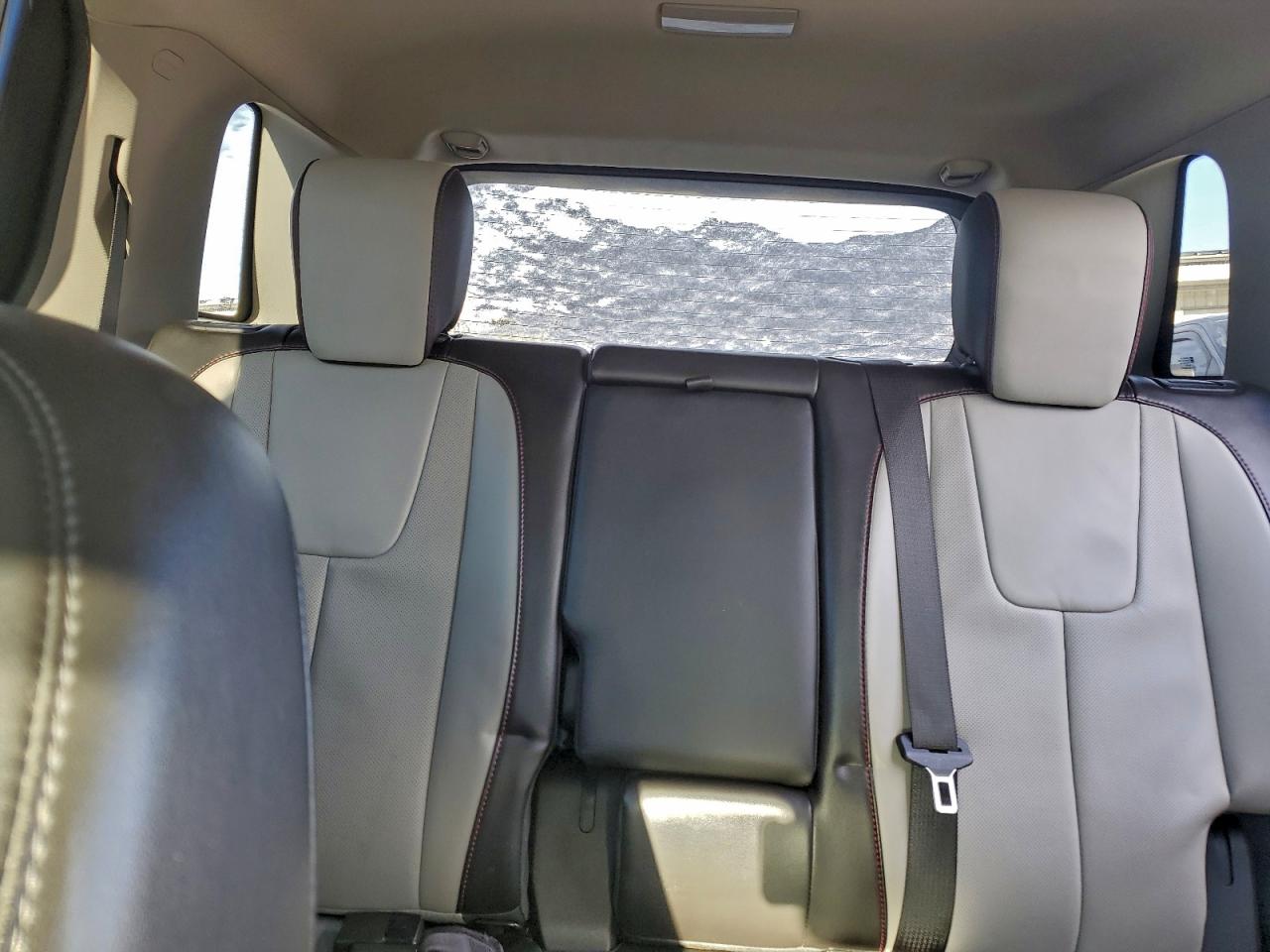 2015 GMC TERRAIN SLT photo 28