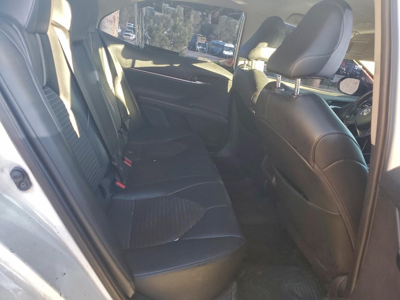 2021 TOYOTA CAMRY SE photo 19