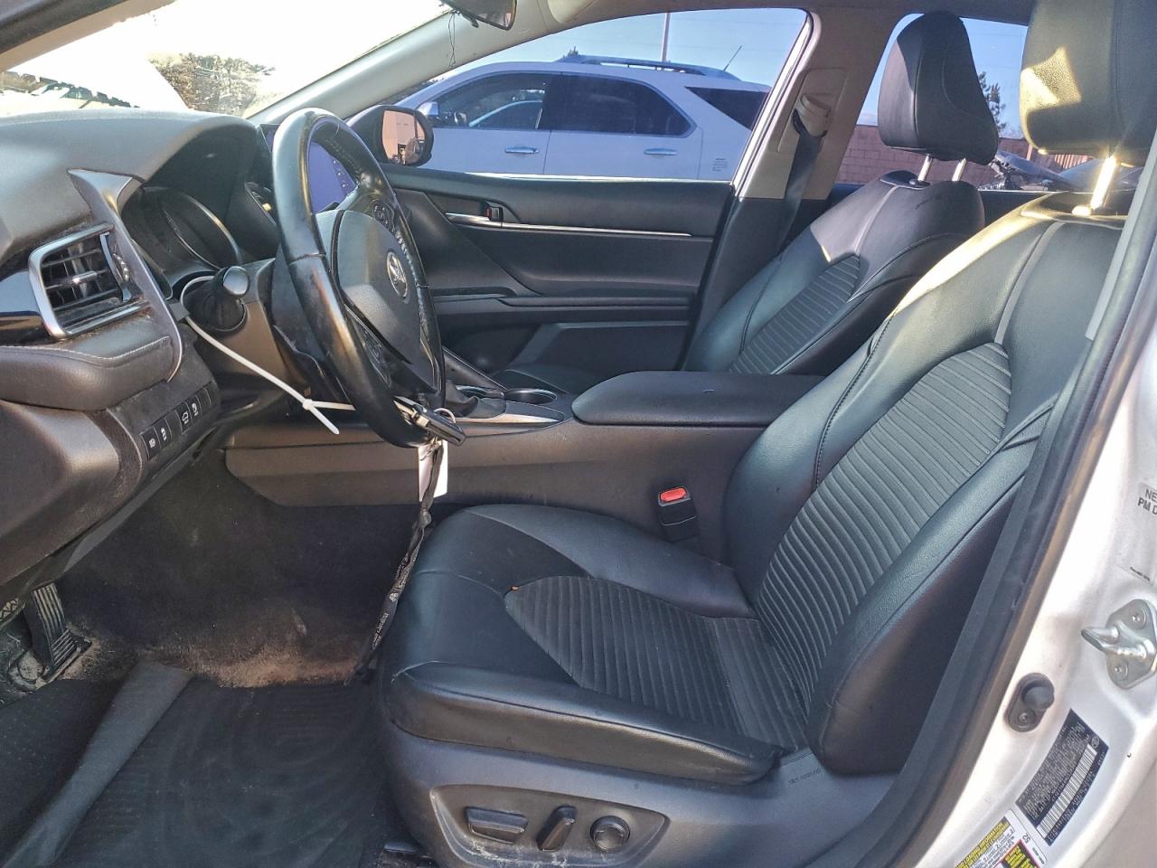 2021 TOYOTA CAMRY SE photo 13
