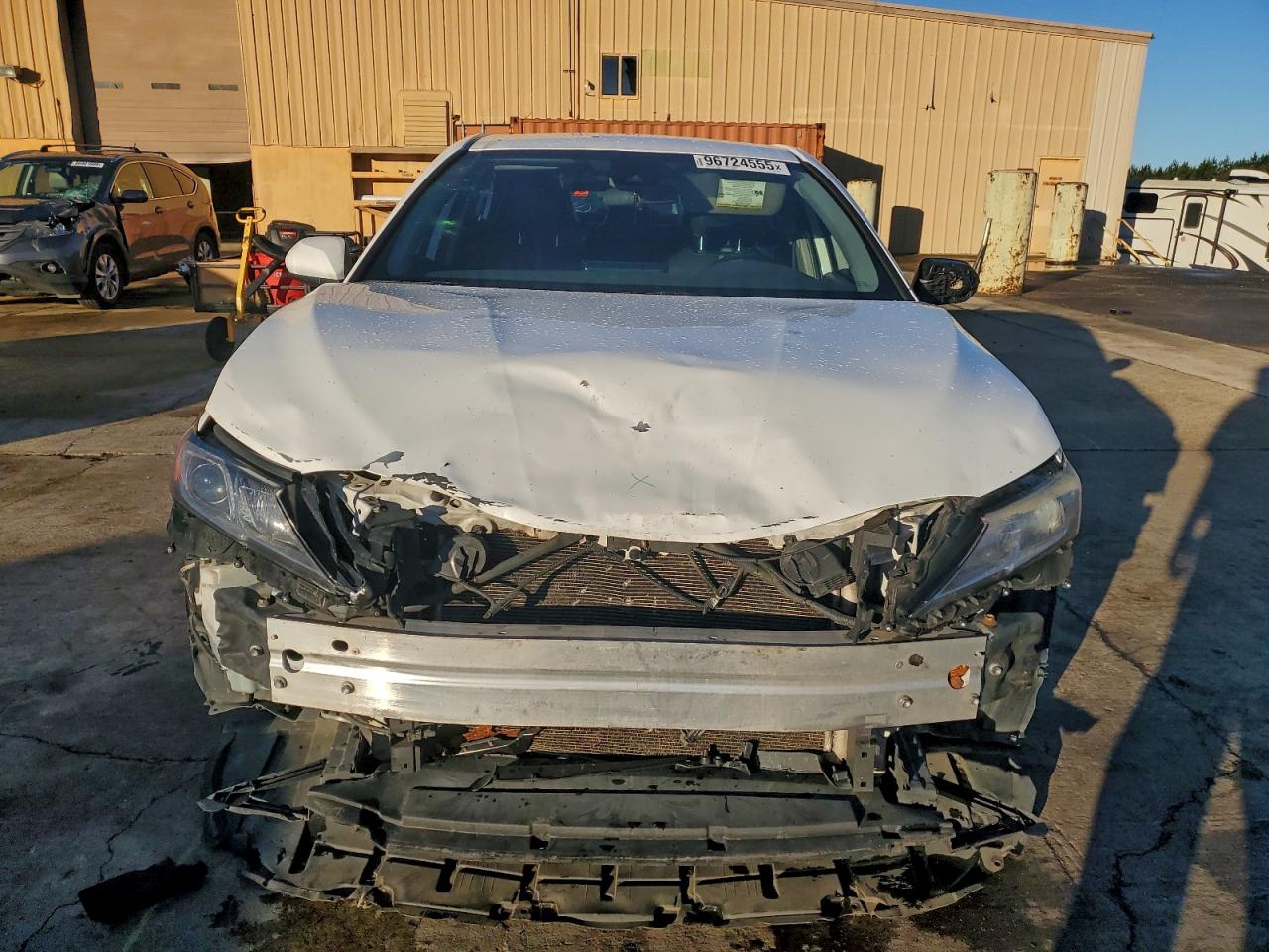 2021 TOYOTA CAMRY SE photo 9