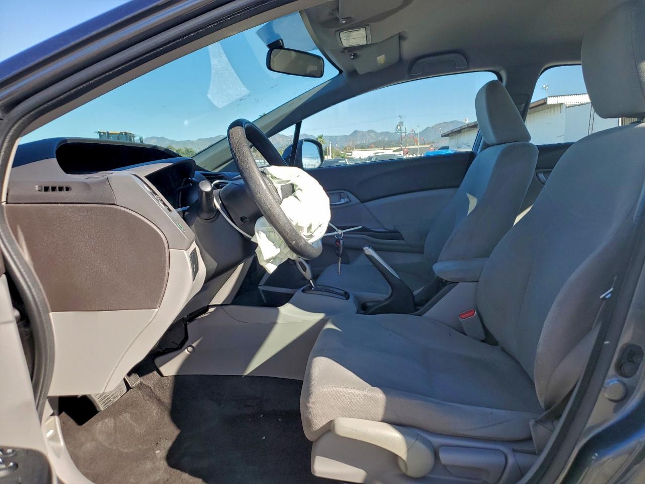 2012 HONDA CIVIC LX photo 7
