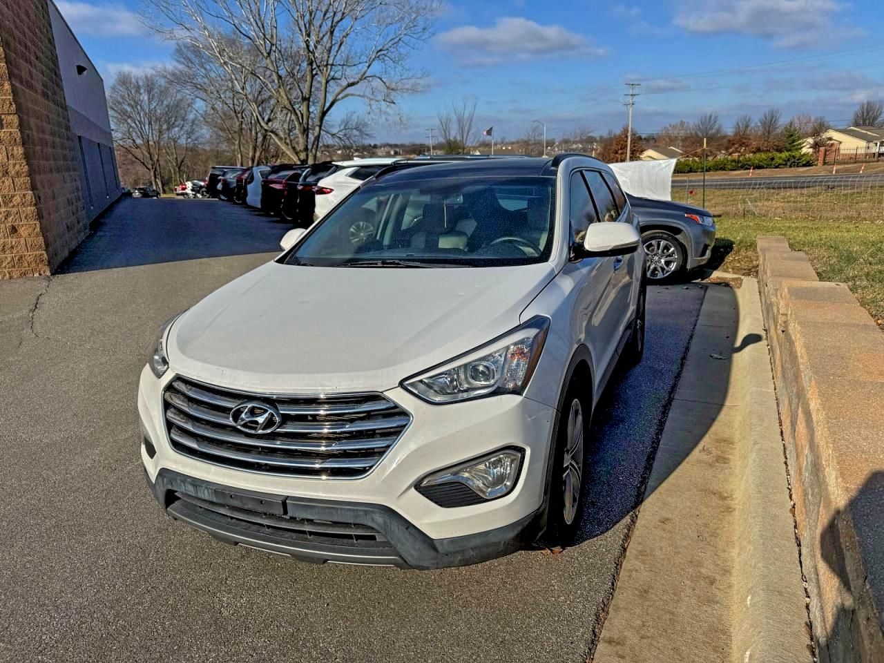 2014 HYUNDAI SANTA FE GLS photo 2