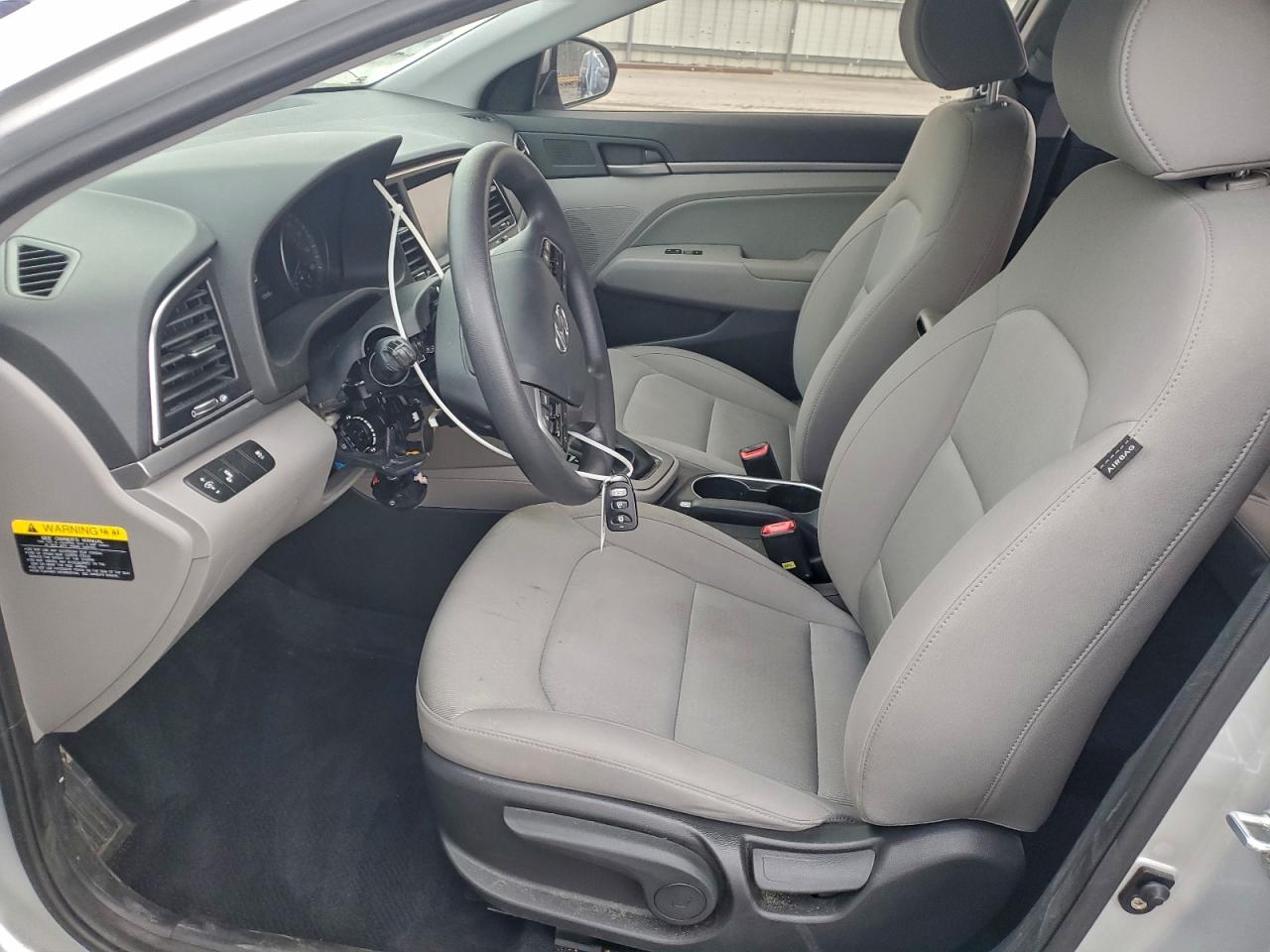 2018 HYUNDAI ELANTRA SEL photo 19