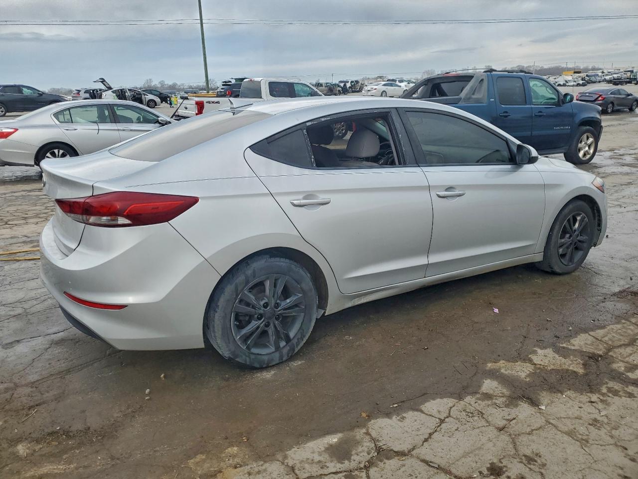 2018 HYUNDAI ELANTRA SEL photo 7