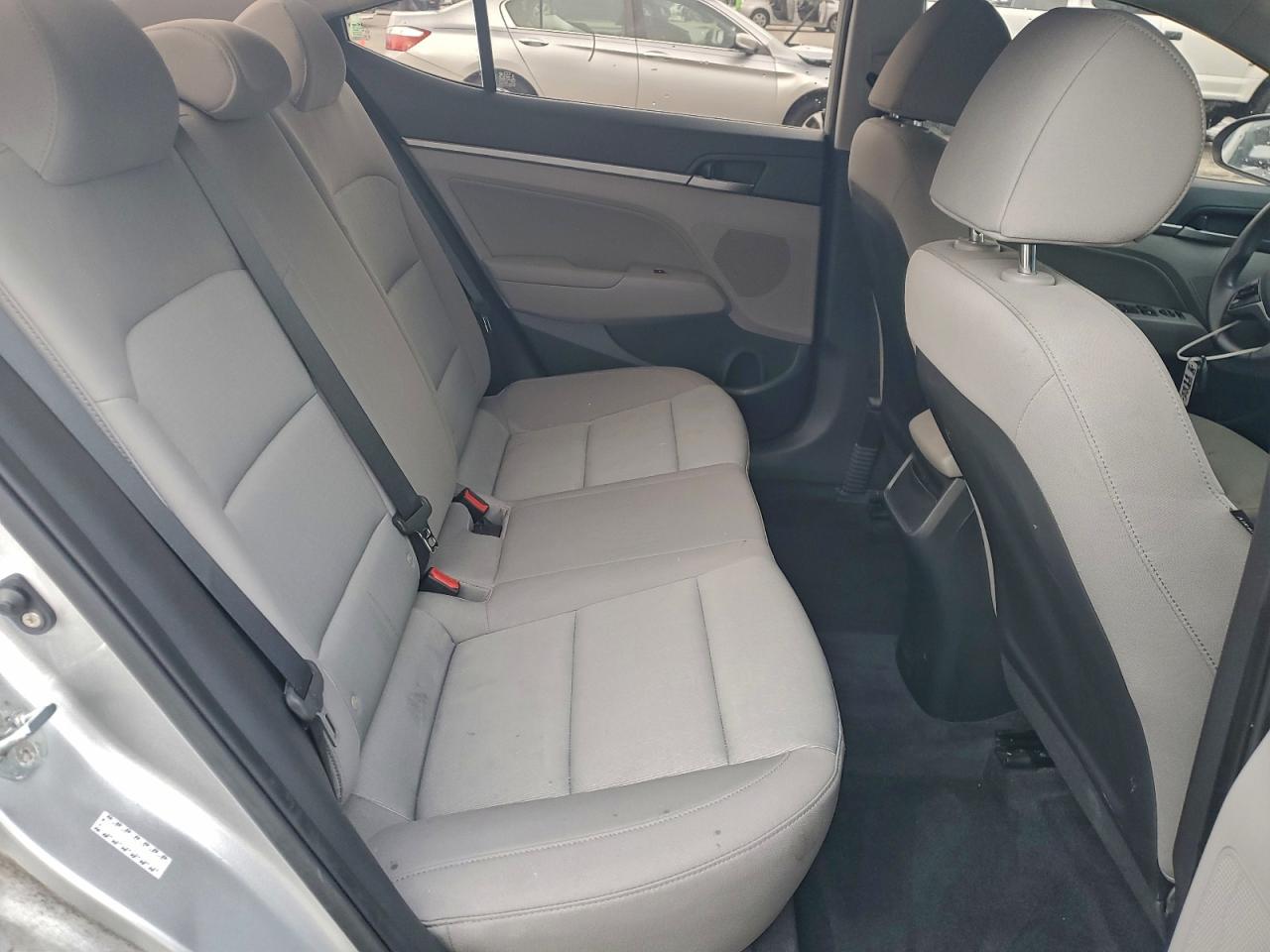 2018 HYUNDAI ELANTRA SEL photo 28