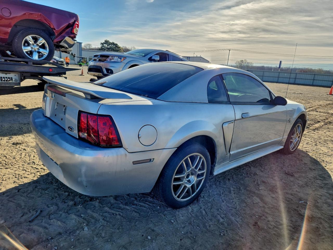 2001 FORD MUSTANG photo 3