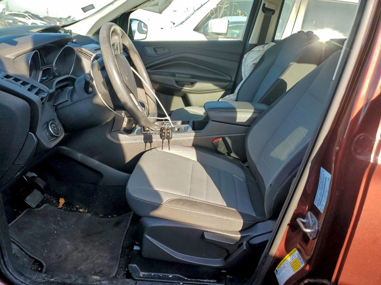 2018 FORD ESCAPE S photo 7
