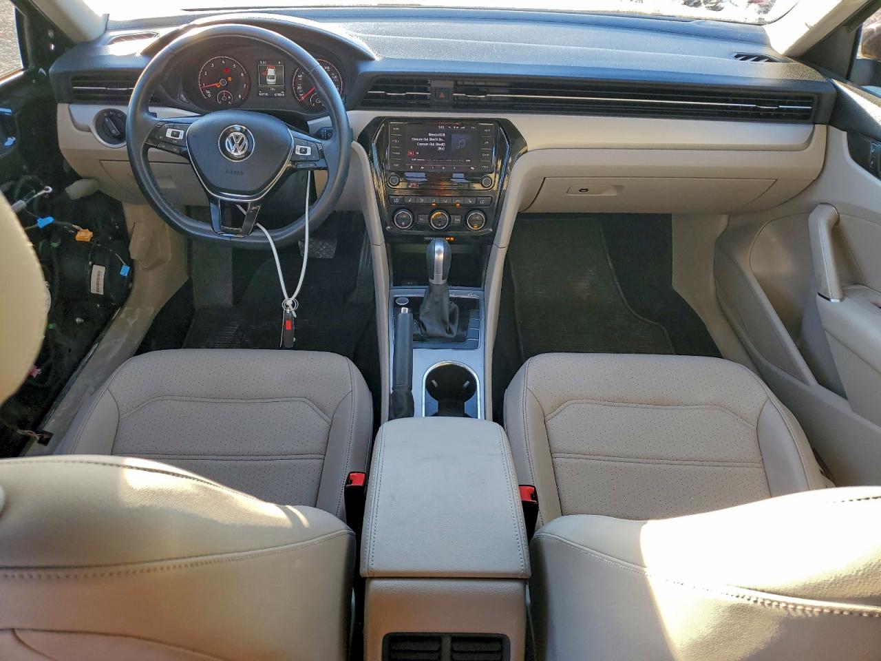 2020 VOLKSWAGEN PASSAT SE photo 8