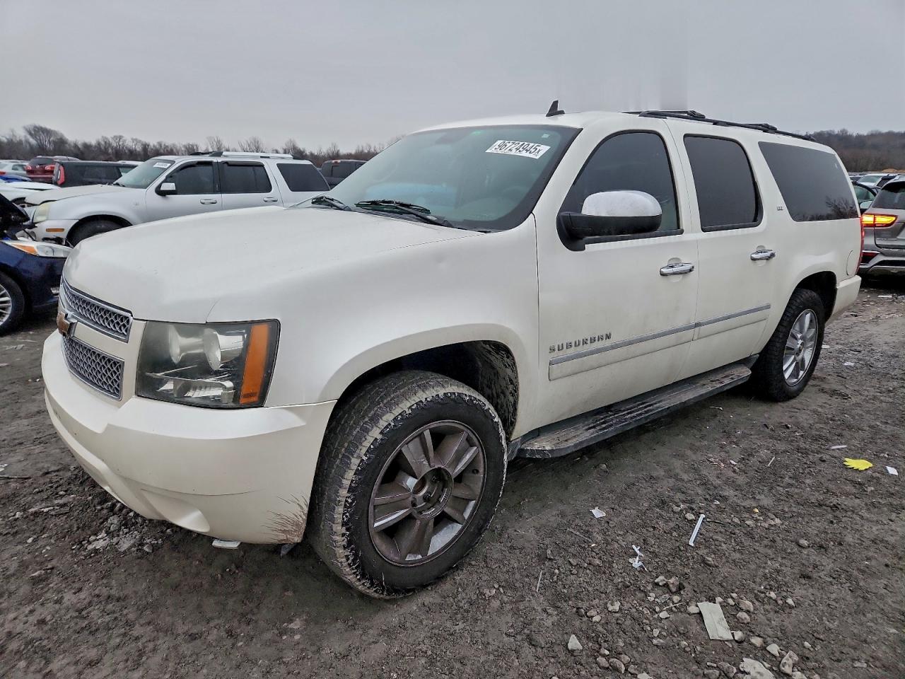 2010 CHEVROLET SUBURBAN C1500 LTZ — REAR END damage — photo 1