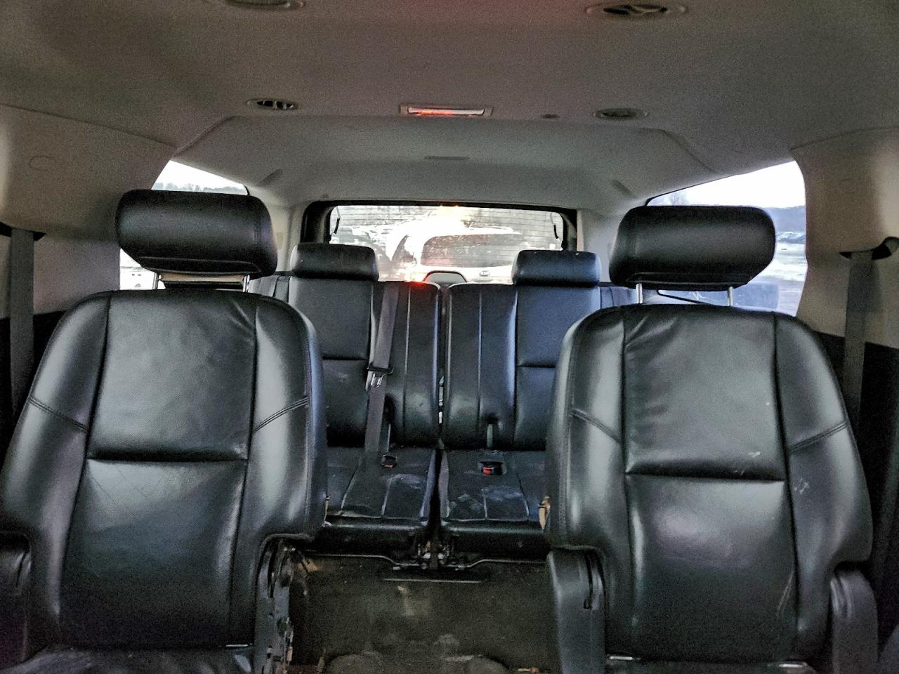 2010 CHEVROLET SUBURBAN C1500 LTZ photo 10