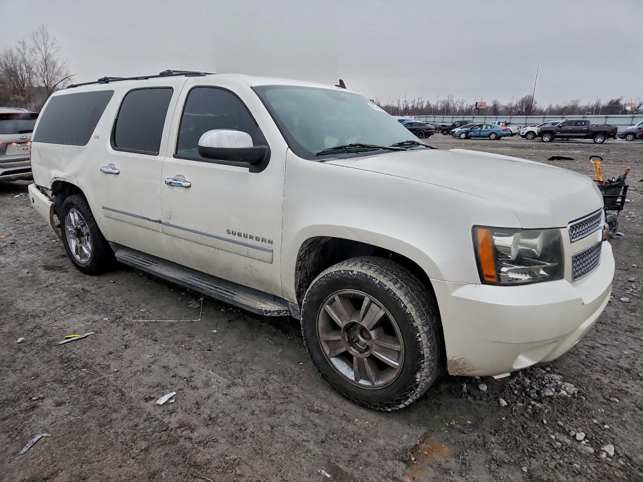 2010 CHEVROLET SUBURBAN C1500 LTZ photo 4