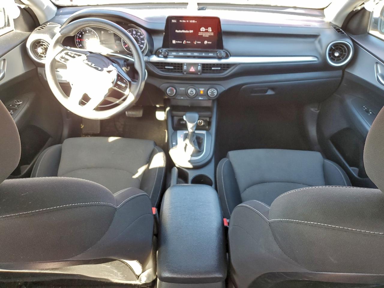 2023 KIA FORTE LX photo 8