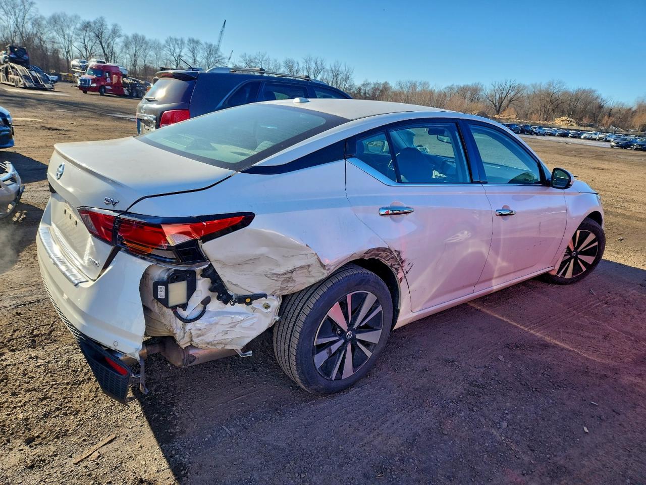 2019 NISSAN ALTIMA SV photo 3