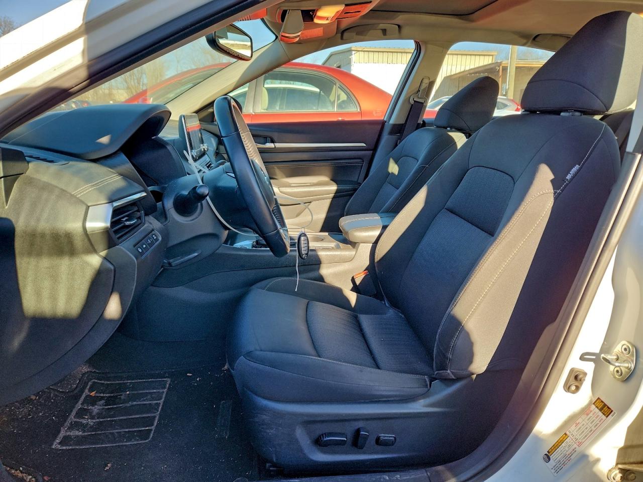 2019 NISSAN ALTIMA SV photo 7