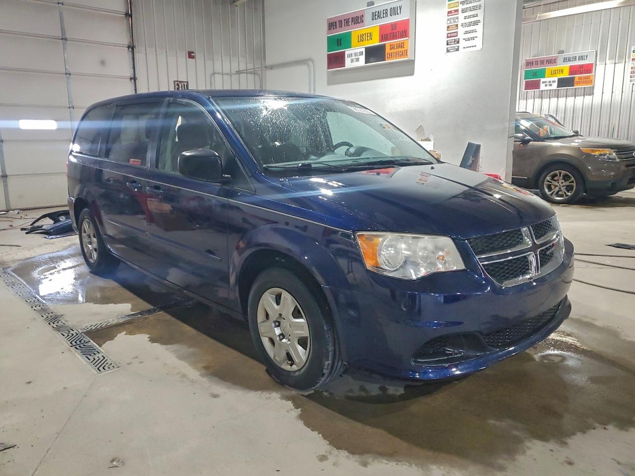 2013 DODGE GRAND CARAVAN SE photo 4
