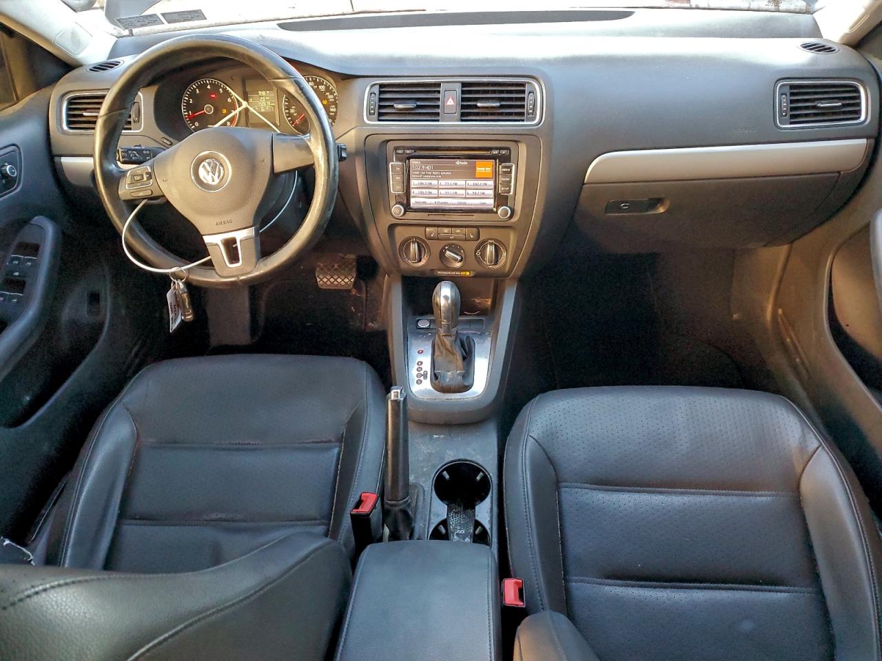 2014 VOLKSWAGEN JETTA SE photo 8