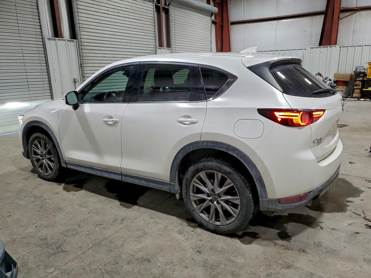 2020 MAZDA CX-5 GRAND TOURING photo 2