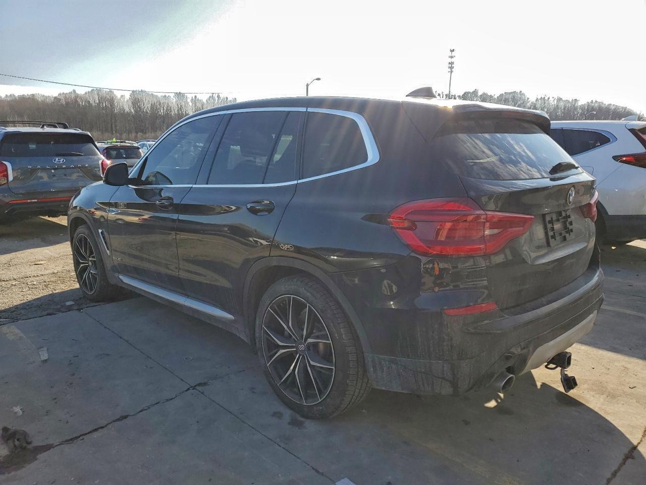 2018 BMW X3 XDRIVE30I photo 2