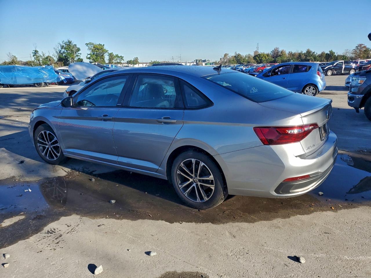 2024 VOLKSWAGEN JETTA SPORT photo 2