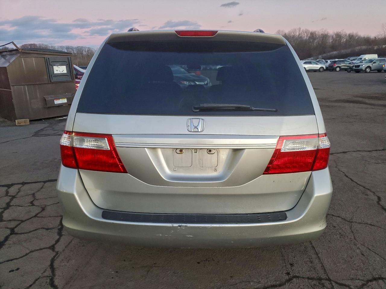 2005 HONDA ODYSSEY EX photo 6