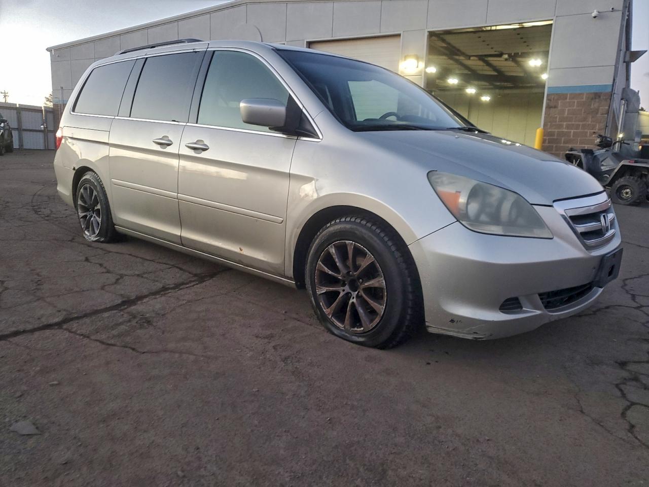 2005 HONDA ODYSSEY EX photo 4