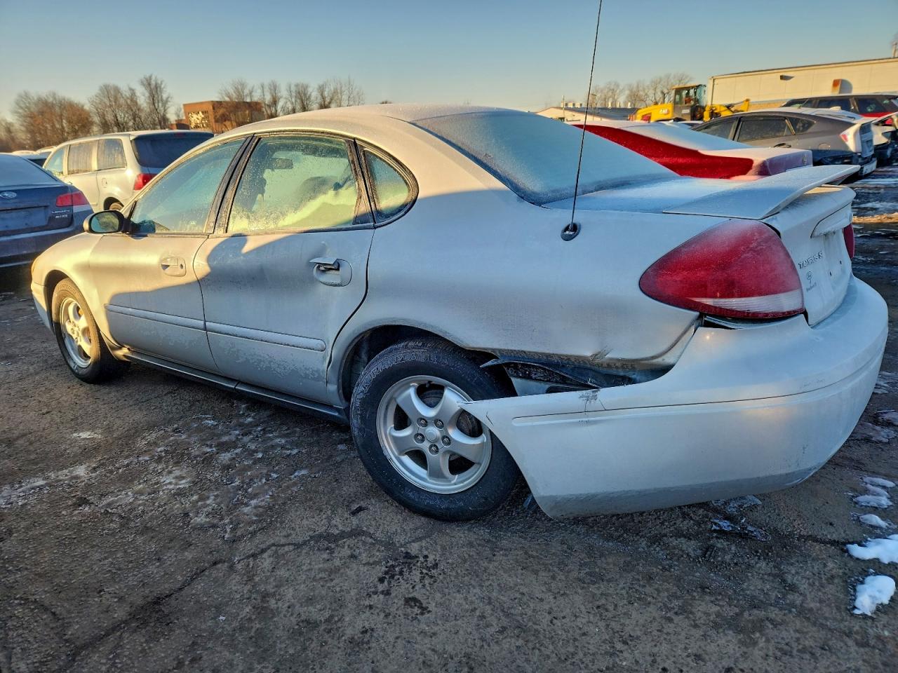 2006 FORD TAURUS SE photo 2