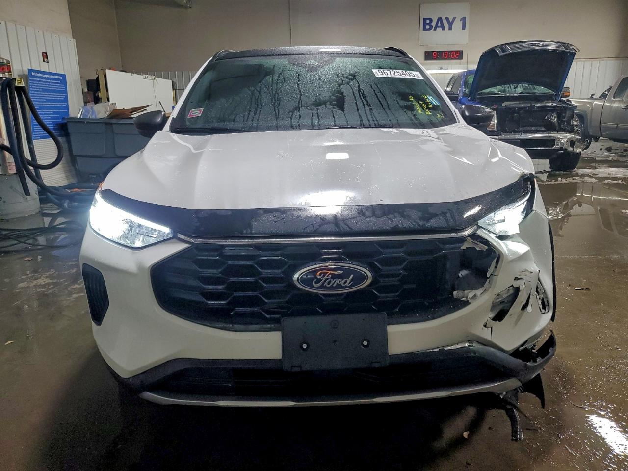 2025 FORD ESCAPE ST LINE photo 5