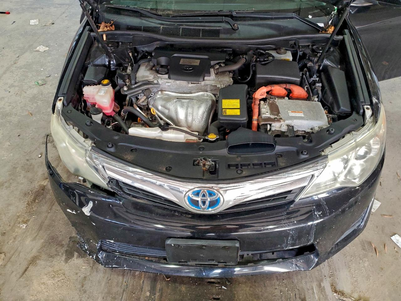 2013 TOYOTA CAMRY HYBRID photo 11