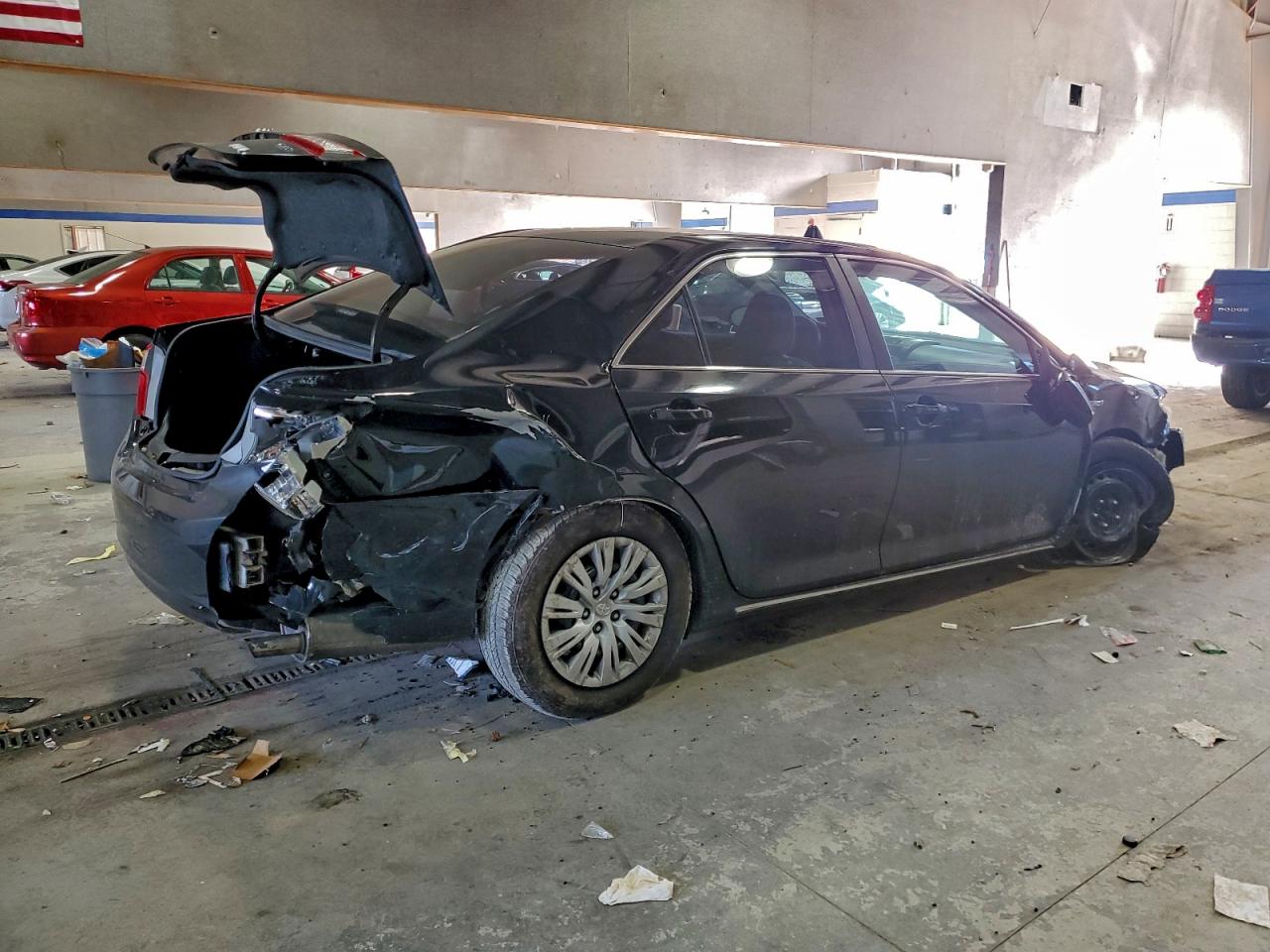 2013 TOYOTA CAMRY HYBRID photo 3