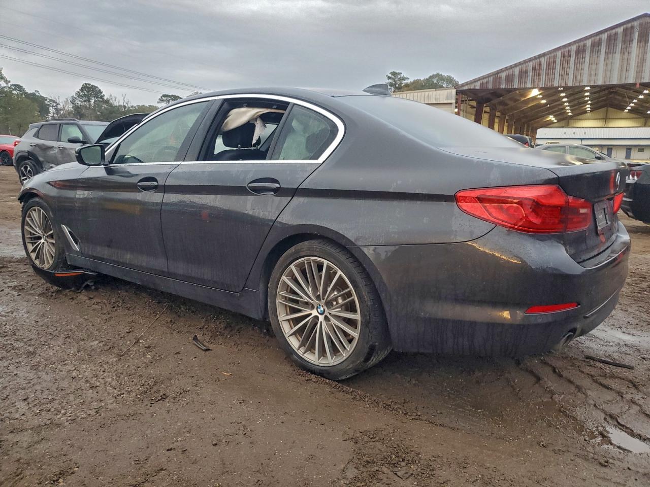 2019 BMW 530 I photo 2