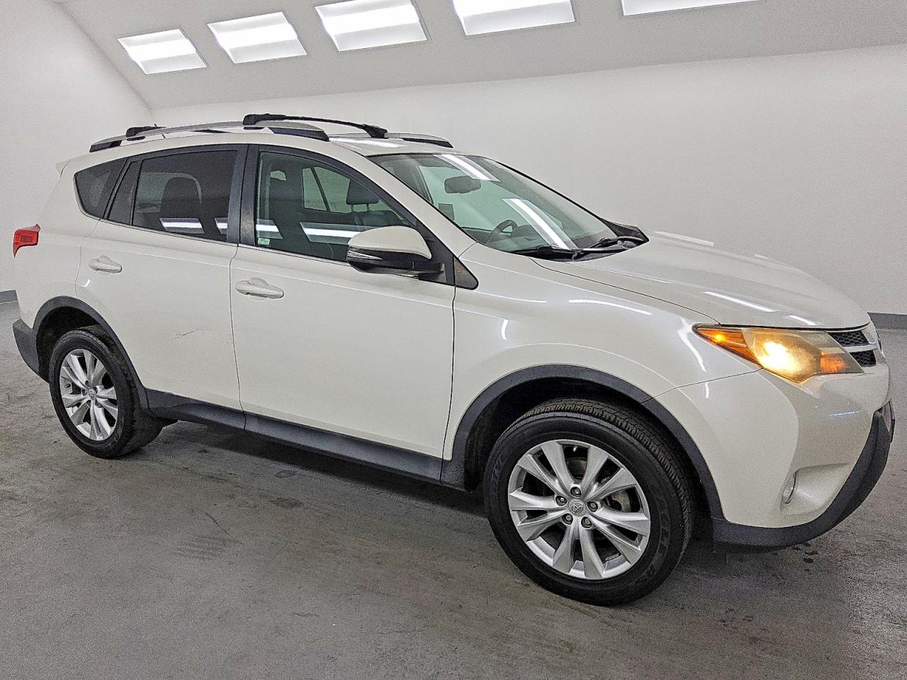 2013 TOYOTA RAV4 LIMITED photo 4