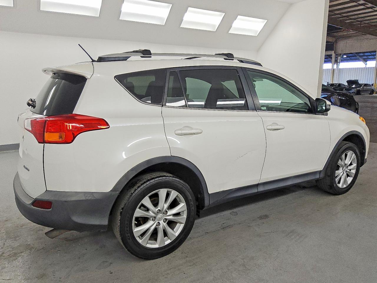 2013 TOYOTA RAV4 LIMITED photo 3