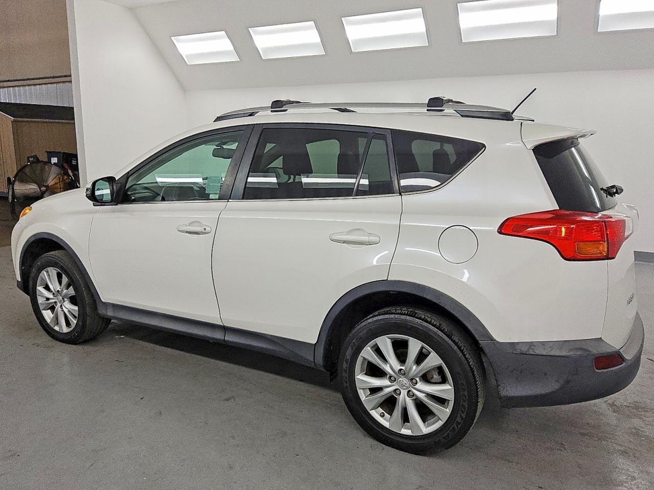 2013 TOYOTA RAV4 LIMITED photo 2