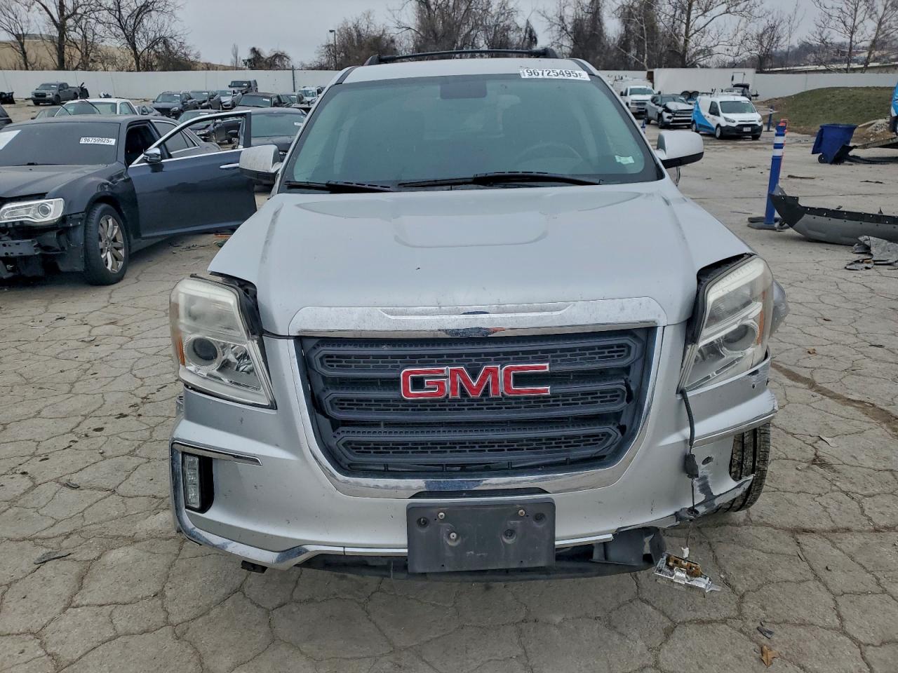 2017 GMC TERRAIN SLE photo 5
