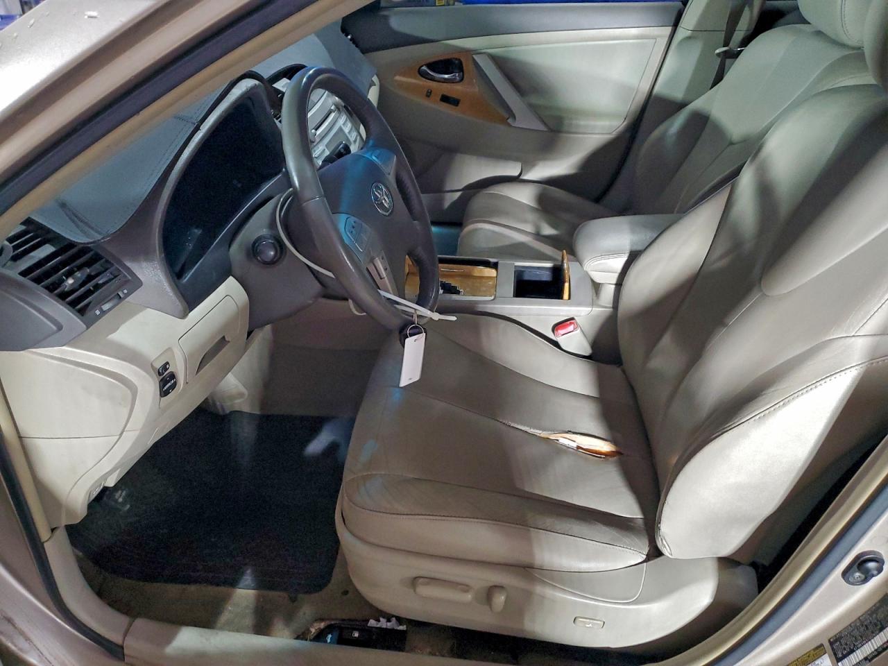 2007 TOYOTA CAMRY LE photo 7