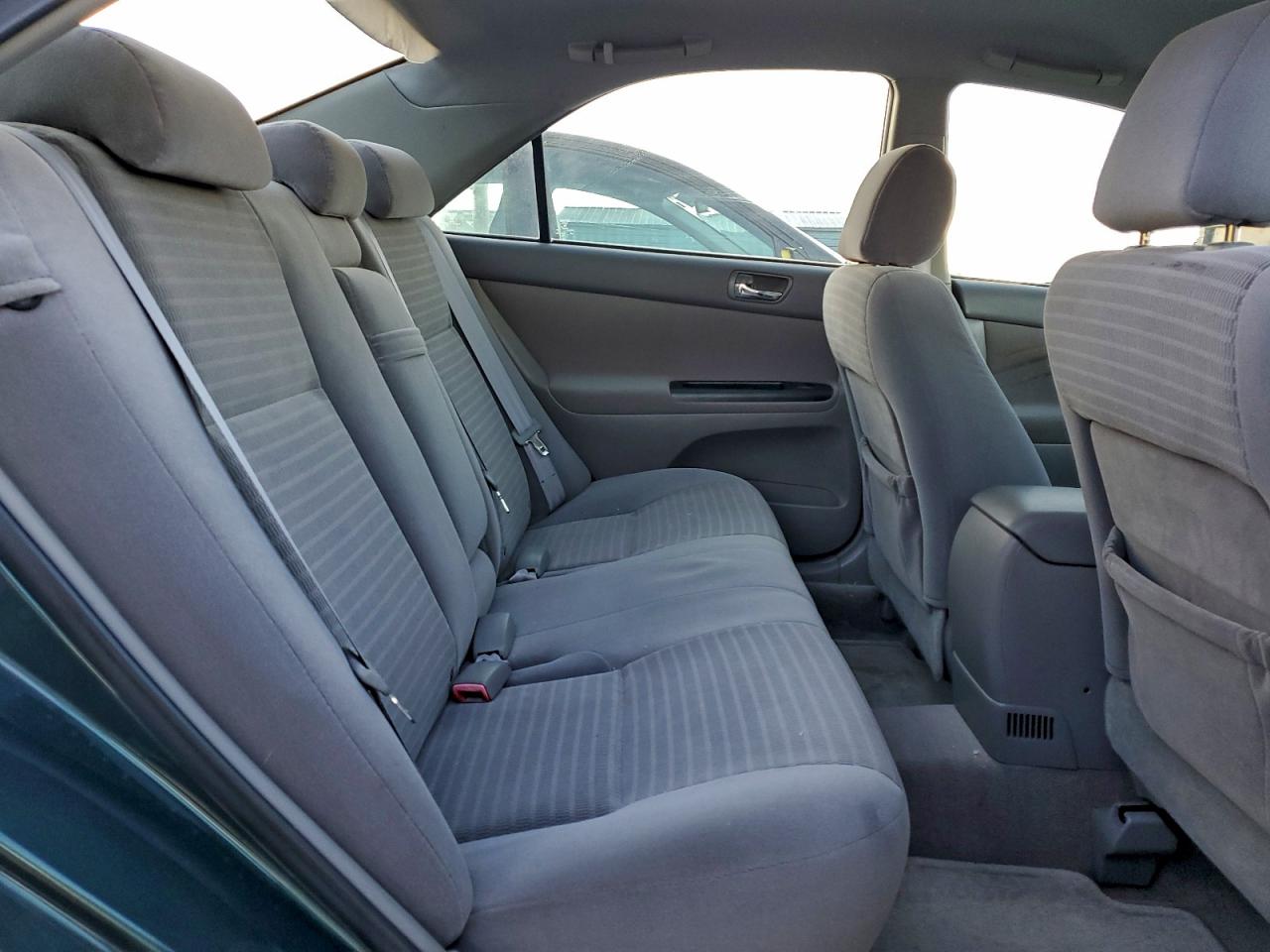 2005 TOYOTA CAMRY LE photo 10