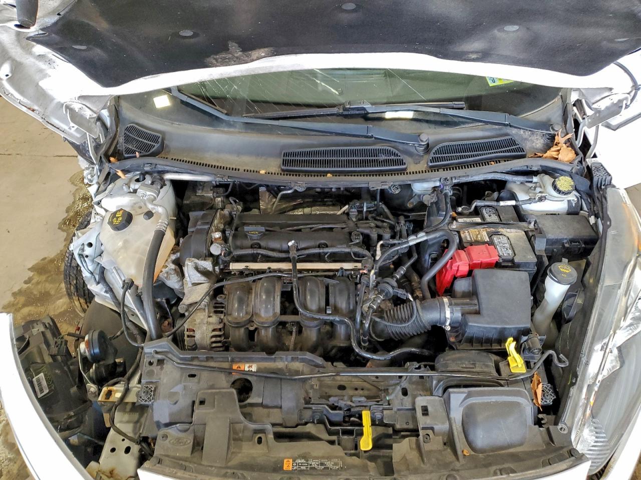 2016 FORD FIESTA SE photo 11
