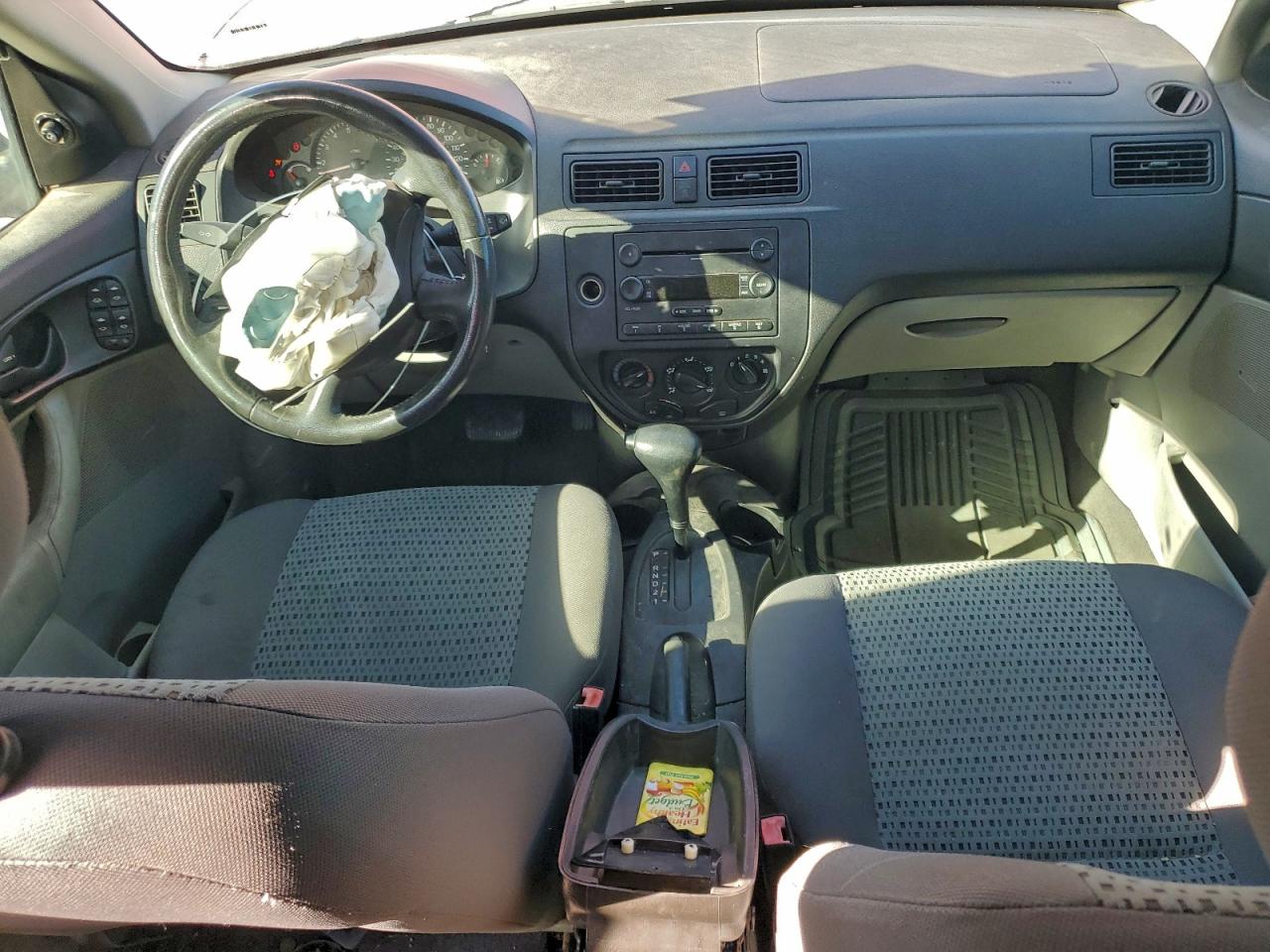 2006 FORD FOCUS ZX4 photo 8