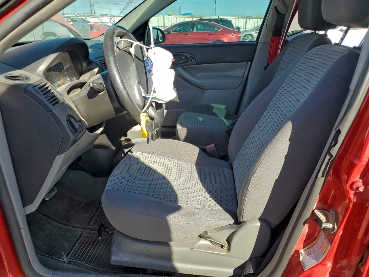 2006 FORD FOCUS ZX4 photo 7