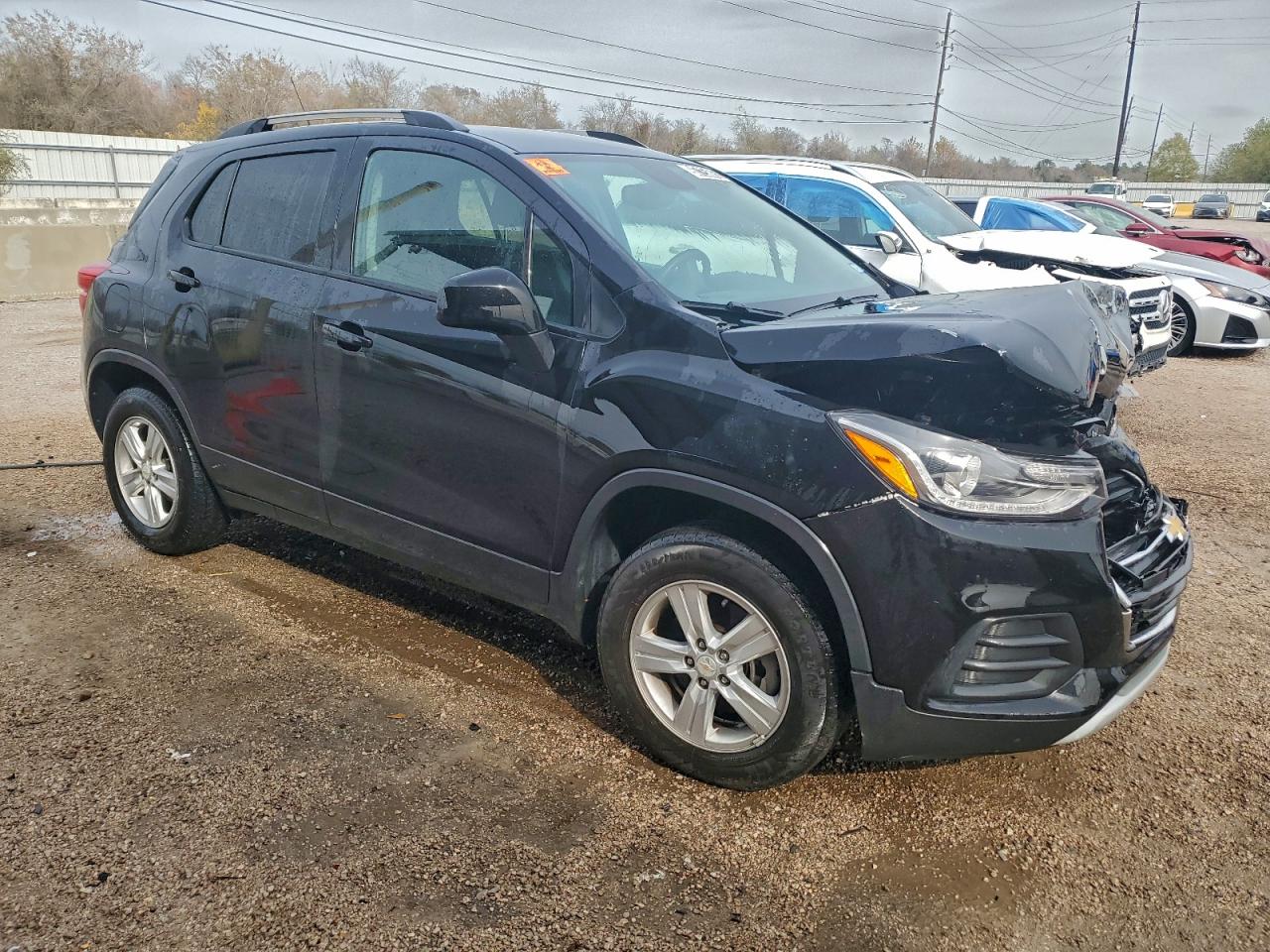 2021 CHEVROLET TRAX 1LT photo 4