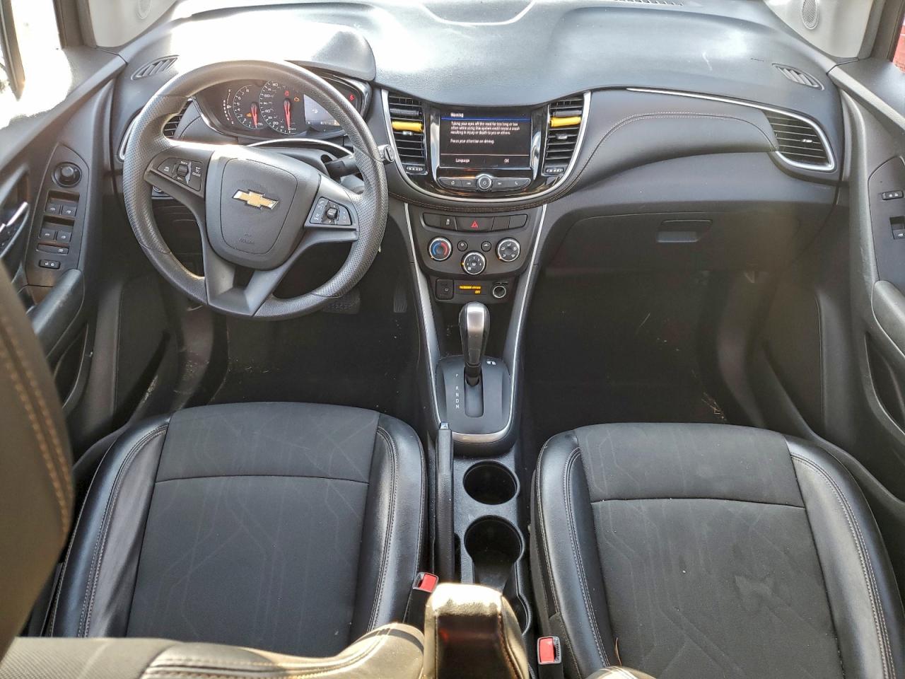 2021 CHEVROLET TRAX 1LT photo 8