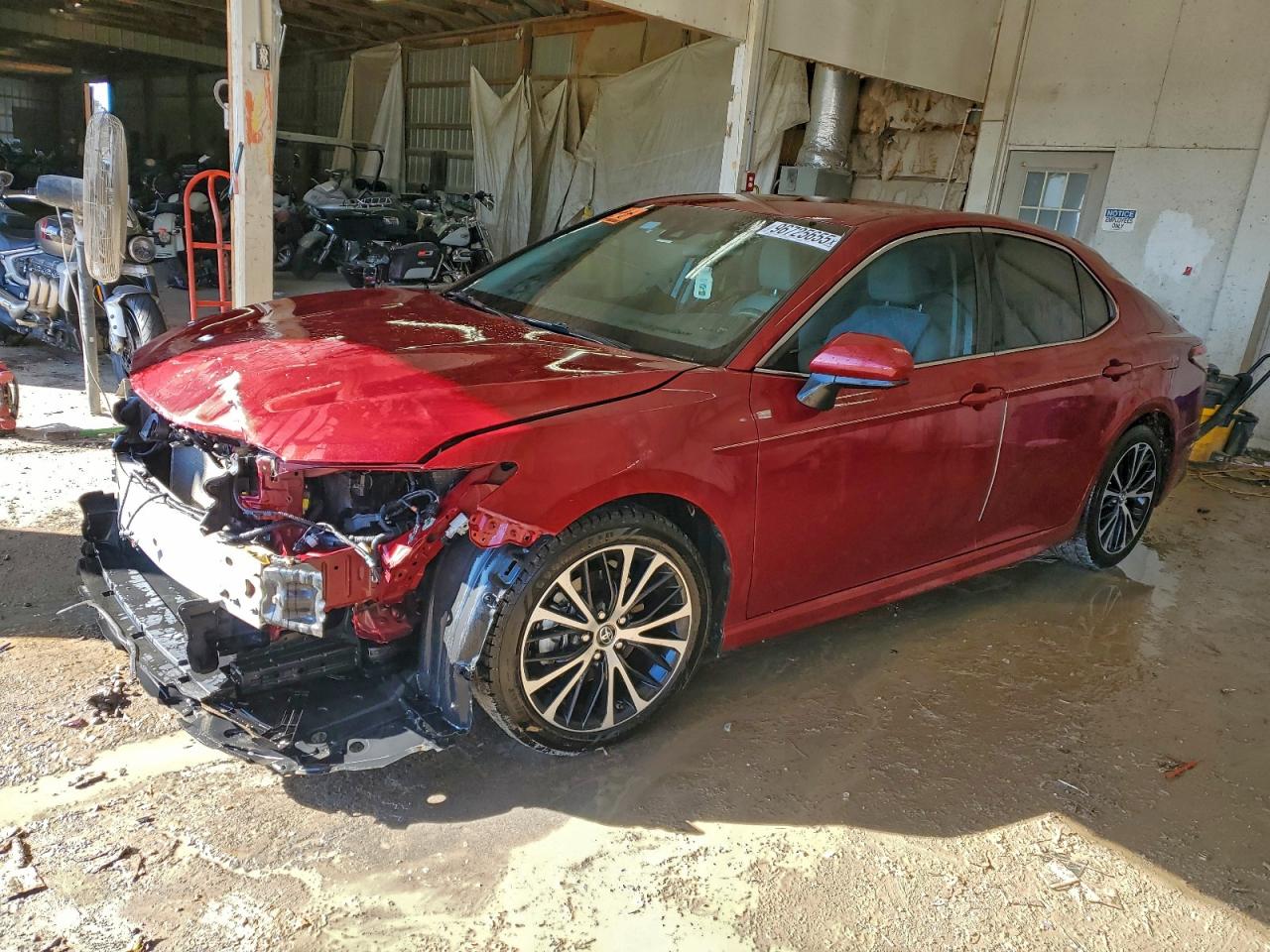 2018 TOYOTA CAMRY
