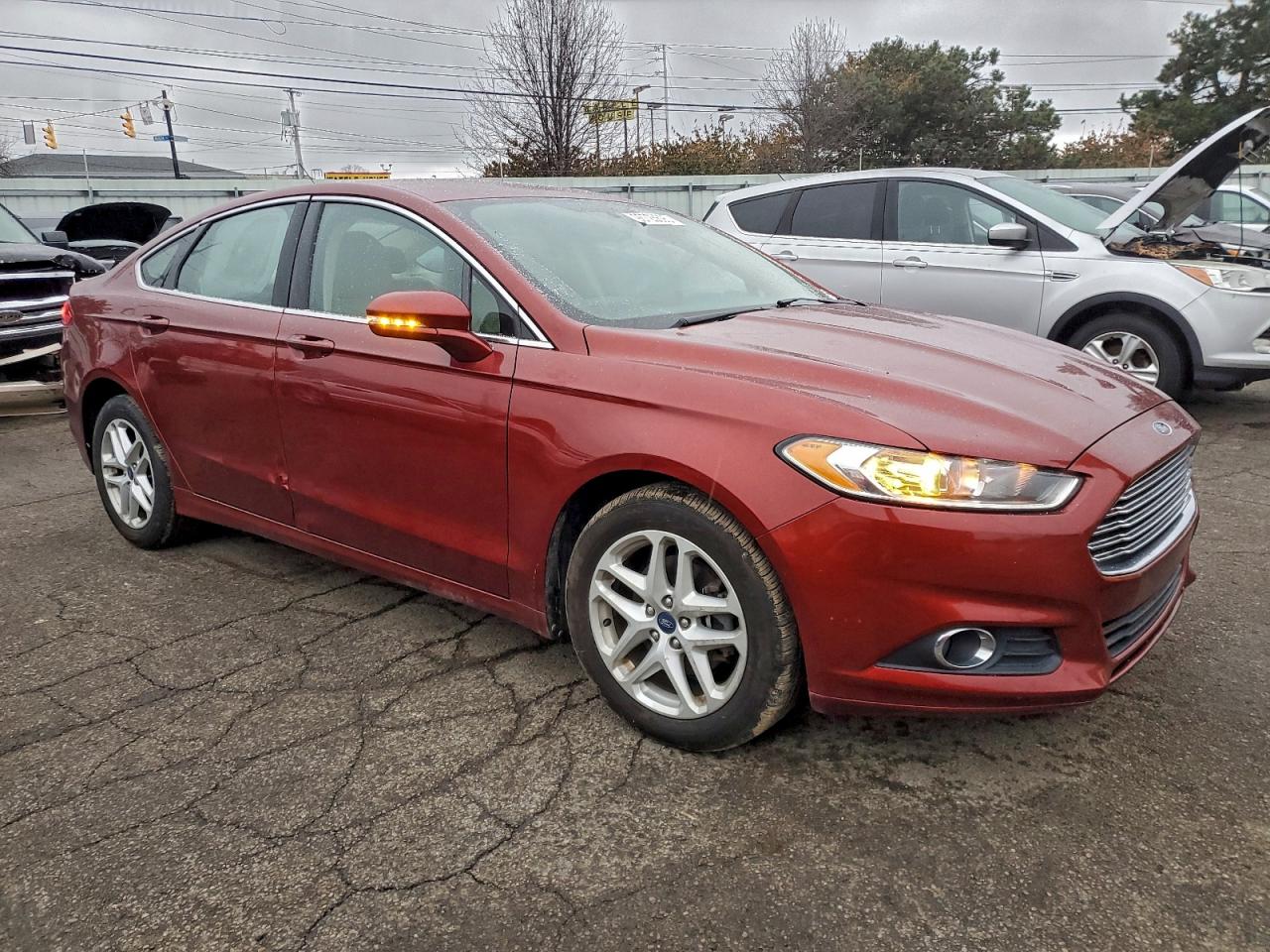 2014 FORD FUSION SE photo 4
