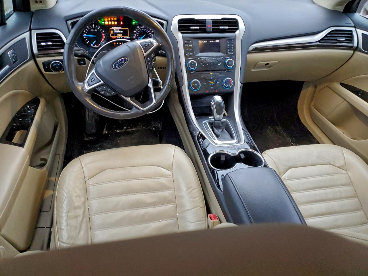 2014 FORD FUSION SE photo 8