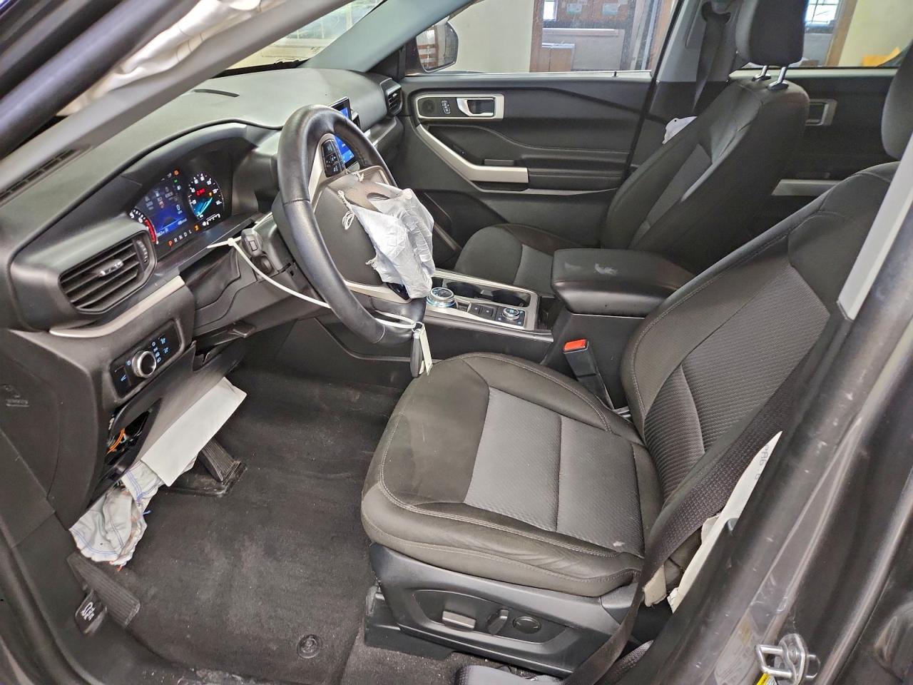 2024 FORD EXPLORER XLT photo 7