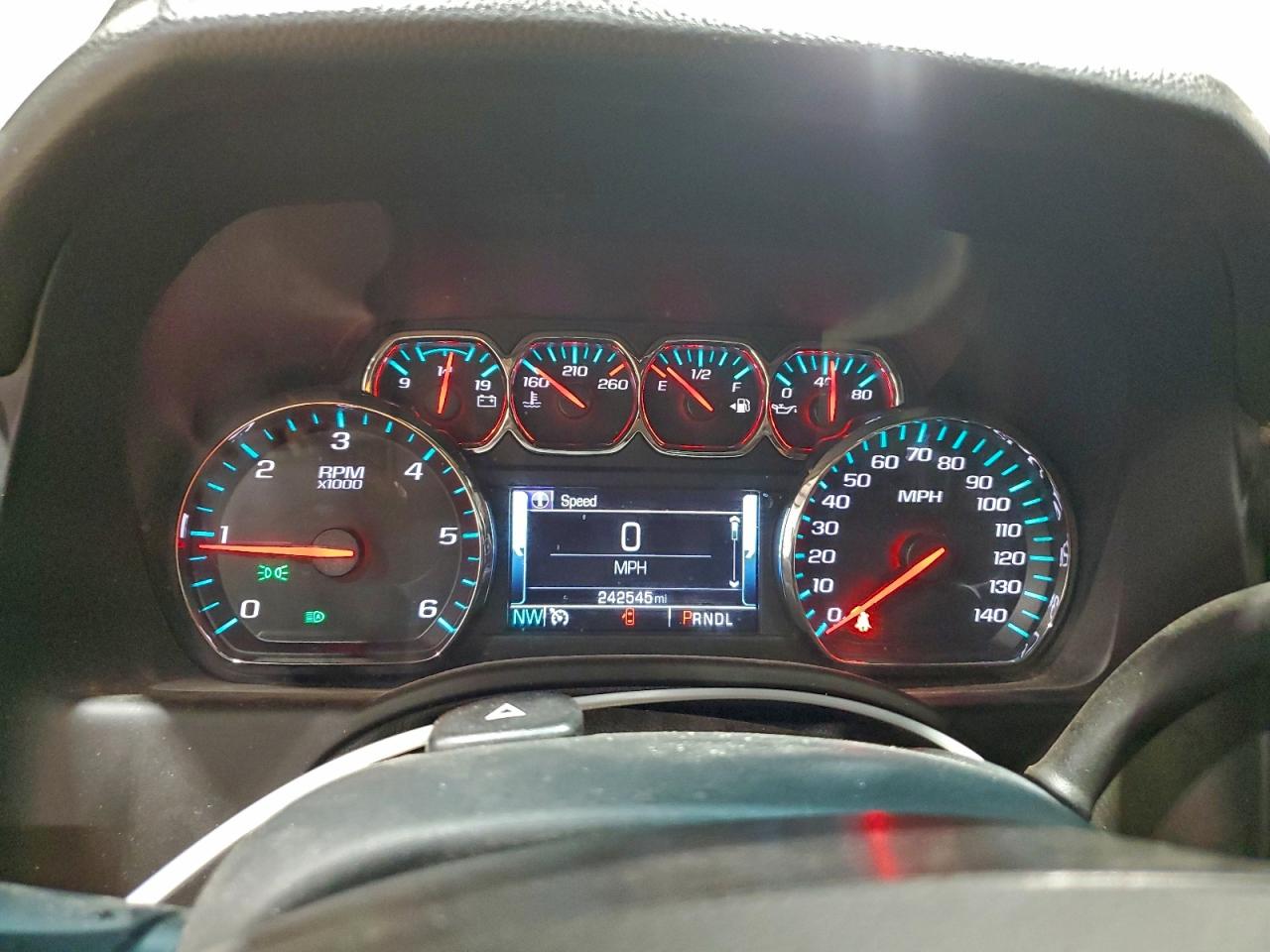 2018 CHEVROLET SUBURBAN K1500 LT photo 9