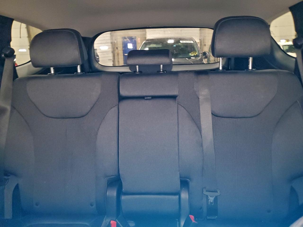 2019 HYUNDAI SANTA FE SE photo 10